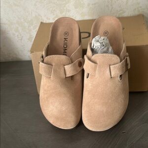 KIDMI Women's Suede Clogs Leather Mules Cork Footbed Sandals Potato Shoes